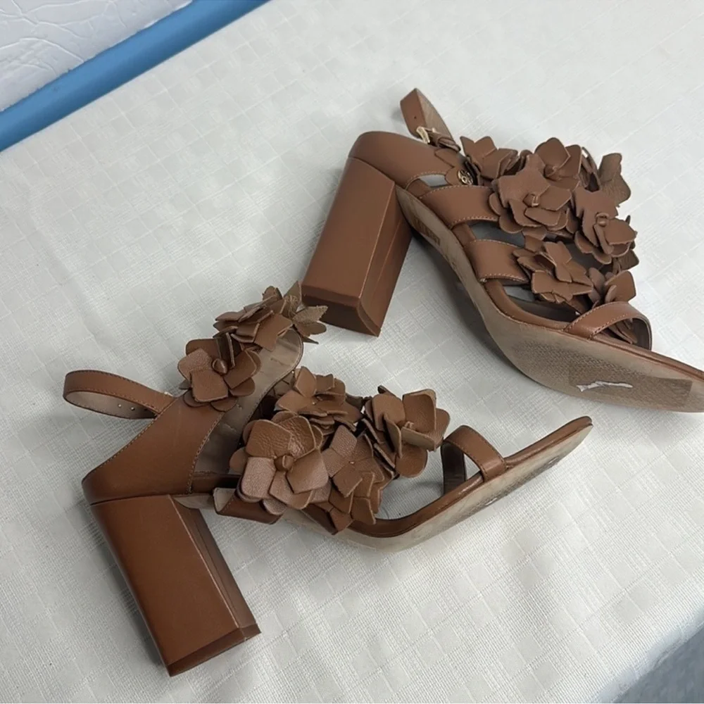 NWOB Tory Burch Women's Brown 65 mm Nappa Leather Blossom Heel Block Sandal 9.5